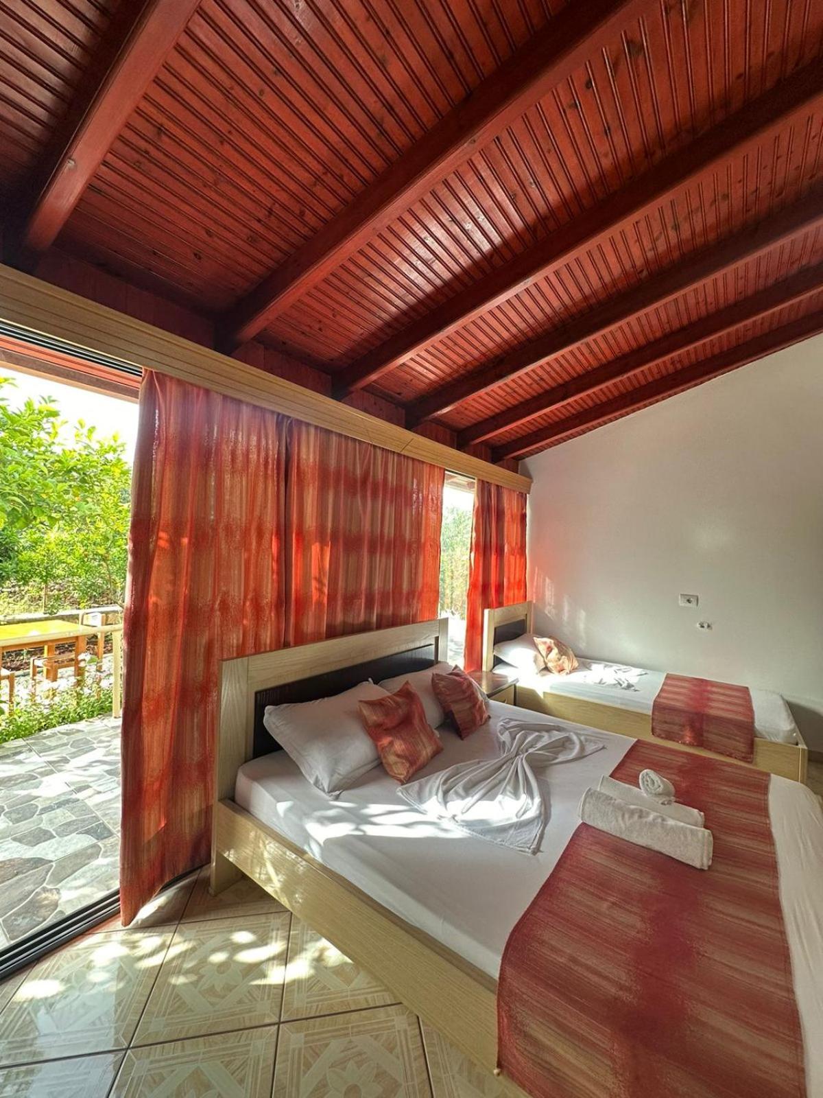 Seli'S Villa Ксамил Экстерьер фото